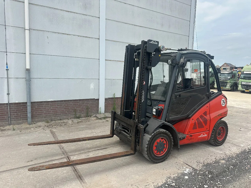 Linde H40D - Diesel viličar: slika Linde H40D - Diesel viličar Linde H40D - Diesel viličar: slika Linde H40D - Diesel viličar