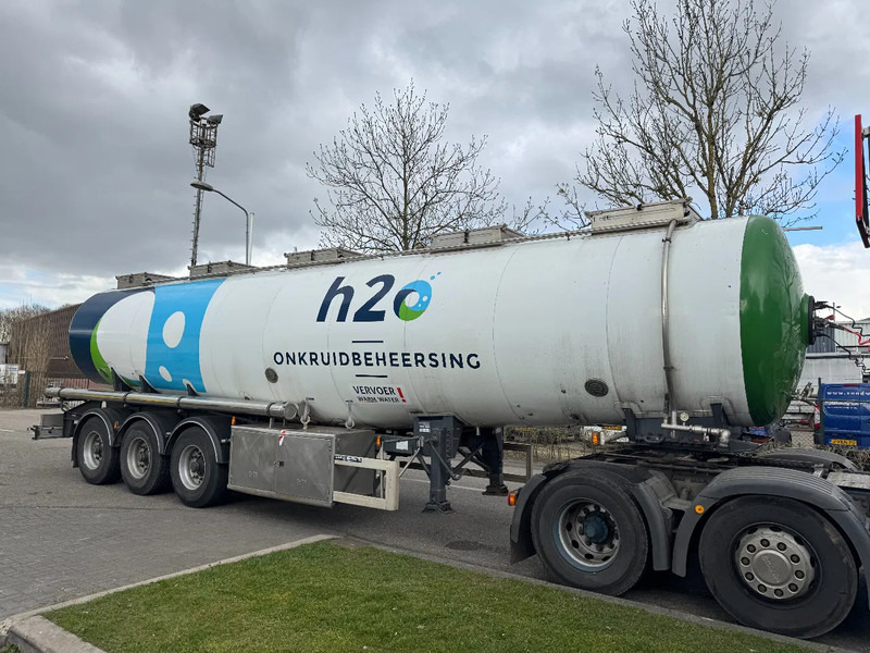 Magyar SR 3 MEB - 3 AXLE BPW + 5 COMP. + TÜV 03-2026 - Poluprikolica cisterna: slika Magyar SR 3 MEB - 3 AXLE BPW + 5 COMP. + TÜV 03-2026 - Poluprikolica cisterna Magyar SR 3 MEB - 3 AXLE BPW + 5 COMP. + TÜV 03-2026 - Poluprikolica cisterna: slika Magyar SR 3 MEB - 3 AXLE BPW + 5 COMP. + TÜV 03-2026 - Poluprikolica cisterna