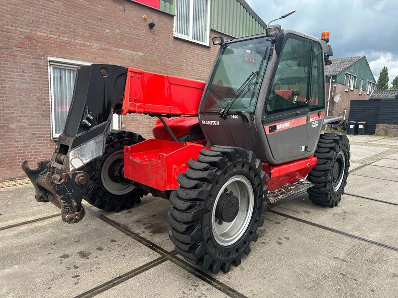 Manitou MLT845 7401 uur CE - Teleskopski rukovatelj: slika Manitou MLT845 7401 uur CE - Teleskopski rukovatelj Manitou MLT845 7401 uur CE - Teleskopski rukovatelj: slika Manitou MLT845 7401 uur CE - Teleskopski rukovatelj