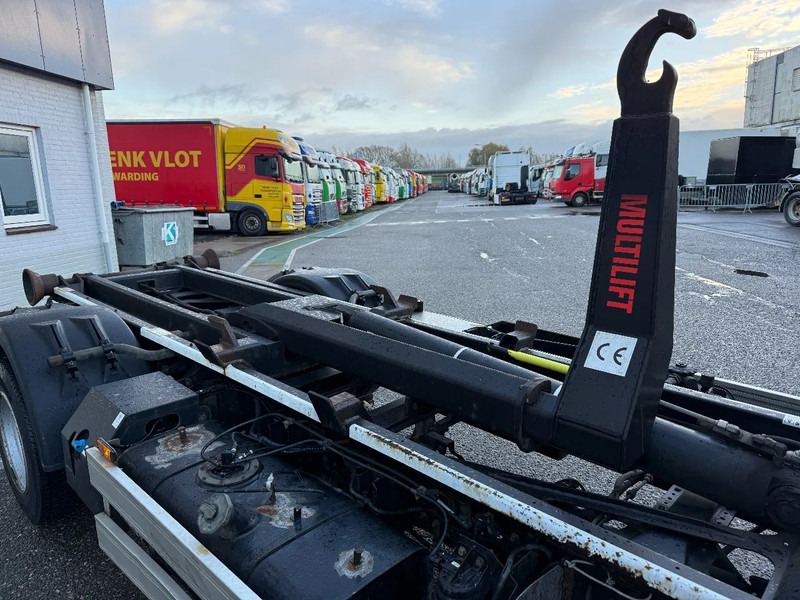 Mitsubishi Canter 7C18 - EURO 6 + HIAB 5 TON HOOKLIFT - Kamion s kukastom dizalicom: slika Mitsubishi Canter 7C18 - EURO 6 + HIAB 5 TON HOOKLIFT - Kamion s kukastom dizalicom Mitsubishi Canter 7C18 - EURO 6 + HIAB 5 TON HOOKLIFT - Kamion s kukastom dizalicom: slika Mitsubishi Canter 7C18 - EURO 6 + HIAB 5 TON HOOKLIFT - Kamion s kukastom dizalicom