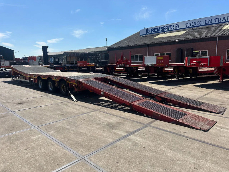 Nooteboom MCO-48-03 FORCED STEERING, 3,5 M EXTENDABLE, LIFTING DECK, WINCH, DUBBLE HYDRAULIC RAMPS - Poluprikolica s niskim utovarivačem: slika Nooteboom MCO-48-03 FORCED STEERING, 3,5 M EXTENDABLE, LIFTING DECK, WINCH, DUBBLE HYDRAULIC RAMPS - Poluprikolica s niskim utovarivačem Nooteboom MCO-48-03 FORCED STEERING, 3,5 M EXTENDABLE, LIFTING DECK, WINCH, DUBBLE HYDRAULIC RAMPS - Poluprikolica s niskim utovarivačem: slika Nooteboom MCO-48-03 FORCED STEERING, 3,5 M EXTENDABLE, LIFTING DECK, WINCH, DUBBLE HYDRAULIC RAMPS - Poluprikolica s niskim utovarivačem