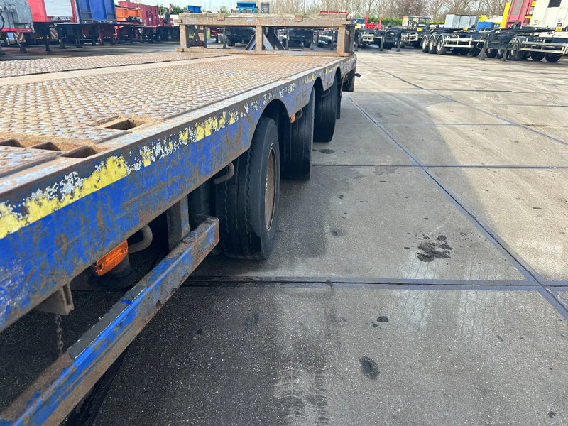 Nooteboom MCO-48-03V/L, 3 AXLE STEERINGDUBBLE EXTENDABLE 2 X 5,5 METER - Poluprikolica s niskim utovarivačem: slika Nooteboom MCO-48-03V/L, 3 AXLE STEERINGDUBBLE EXTENDABLE 2 X 5,5 METER - Poluprikolica s niskim utovarivačem Nooteboom MCO-48-03V/L, 3 AXLE STEERINGDUBBLE EXTENDABLE 2 X 5,5 METER - Poluprikolica s niskim utovarivačem: slika Nooteboom MCO-48-03V/L, 3 AXLE STEERINGDUBBLE EXTENDABLE 2 X 5,5 METER - Poluprikolica s niskim utovarivačem