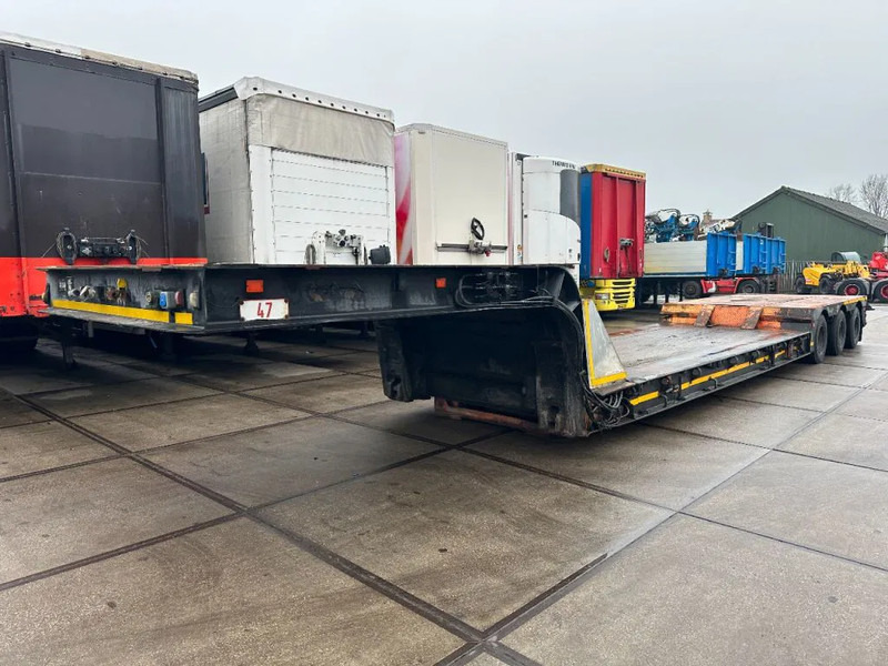 Nooteboom OSDBAZ-45VV, 3 AXLE STEERING, 3,6 M EXTENDABLE - Poluprikolica s niskim utovarivačem: slika Nooteboom OSDBAZ-45VV, 3 AXLE STEERING, 3,6 M EXTENDABLE - Poluprikolica s niskim utovarivačem Nooteboom OSDBAZ-45VV, 3 AXLE STEERING, 3,6 M EXTENDABLE - Poluprikolica s niskim utovarivačem: slika Nooteboom OSDBAZ-45VV, 3 AXLE STEERING, 3,6 M EXTENDABLE - Poluprikolica s niskim utovarivačem