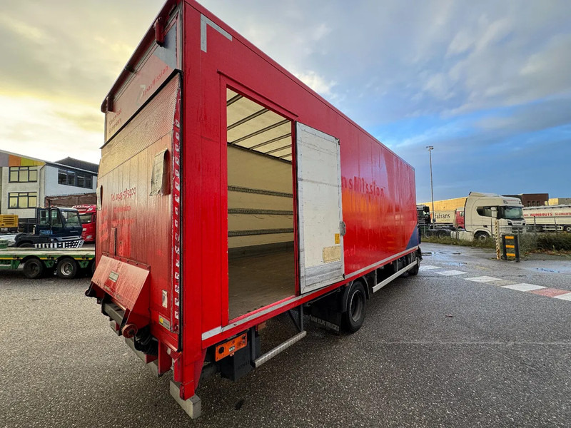 Renault D 14 4X2 EURO 6 3 SEATS TÜV TILL 10-2026 - Kamion sandučar: slika Renault D 14 4X2 EURO 6 3 SEATS TÜV TILL 10-2026 - Kamion sandučar Renault D 14 4X2 EURO 6 3 SEATS TÜV TILL 10-2026 - Kamion sandučar: slika Renault D 14 4X2 EURO 6 3 SEATS TÜV TILL 10-2026 - Kamion sandučar