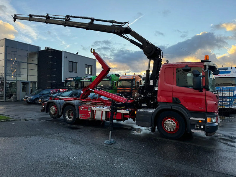 Scania P320 6X2 - EURO 6 + HIAB XS 144 HIPRO + REMOTE + HIAB HOOK + RETARDER - Kamion s kranom: slika Scania P320 6X2 - EURO 6 + HIAB XS 144 HIPRO + REMOTE + HIAB HOOK + RETARDER - Kamion s kranom Scania P320 6X2 - EURO 6 + HIAB XS 144 HIPRO + REMOTE + HIAB HOOK + RETARDER - Kamion s kranom: slika Scania P320 6X2 - EURO 6 + HIAB XS 144 HIPRO + REMOTE + HIAB HOOK + RETARDER - Kamion s kranom