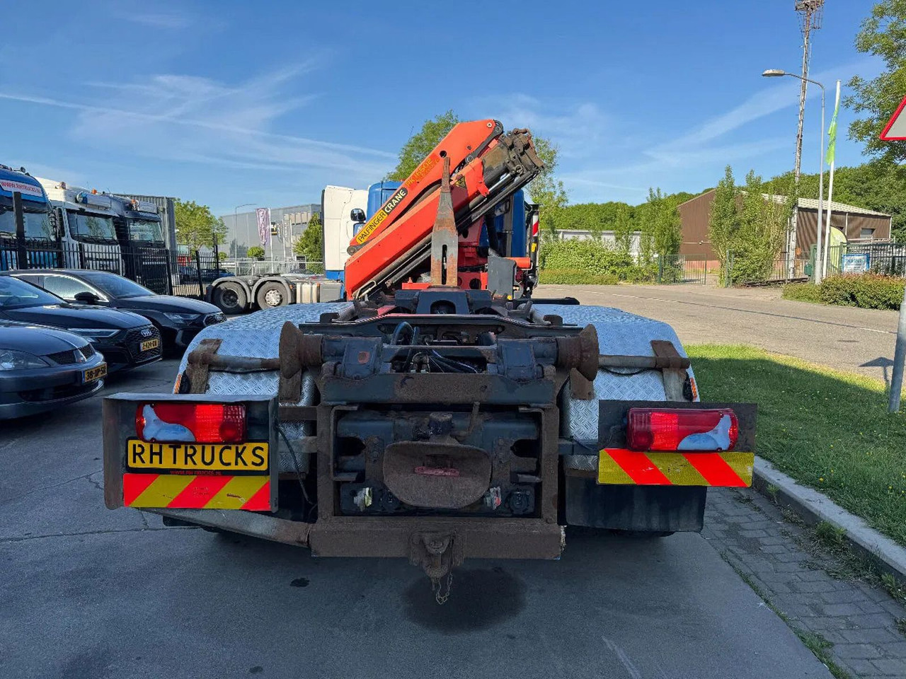 Kamion s kranom Scania P380 8X4 PALFINGER HOOK + PALFINGER PK16502 + RE: slika Kamion s kranom Scania P380 8X4 PALFINGER HOOK + PALFINGER PK16502 + RE