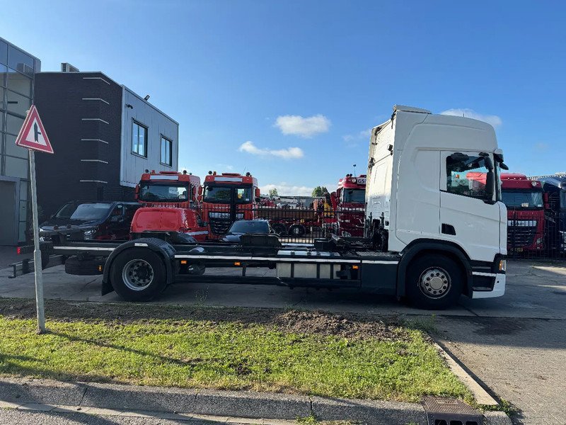 Scania R410 EURO 6 NGS BDF CHASSIS - Transporter kontejnera/ Kamion s izmjenjivim sanducima: slika Scania R410 EURO 6 NGS BDF CHASSIS - Transporter kontejnera/ Kamion s izmjenjivim sanducima Scania R410 EURO 6 NGS BDF CHASSIS - Transporter kontejnera/ Kamion s izmjenjivim sanducima: slika Scania R410 EURO 6 NGS BDF CHASSIS - Transporter kontejnera/ Kamion s izmjenjivim sanducima