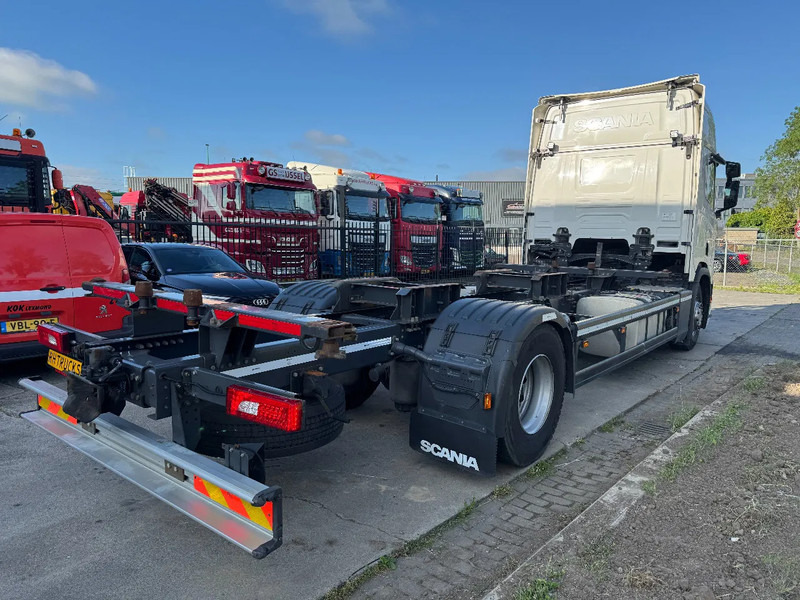 Scania R410 EURO 6 NGS BDF CHASSIS - Transporter kontejnera/ Kamion s izmjenjivim sanducima: slika Scania R410 EURO 6 NGS BDF CHASSIS - Transporter kontejnera/ Kamion s izmjenjivim sanducima Scania R410 EURO 6 NGS BDF CHASSIS - Transporter kontejnera/ Kamion s izmjenjivim sanducima: slika Scania R410 EURO 6 NGS BDF CHASSIS - Transporter kontejnera/ Kamion s izmjenjivim sanducima