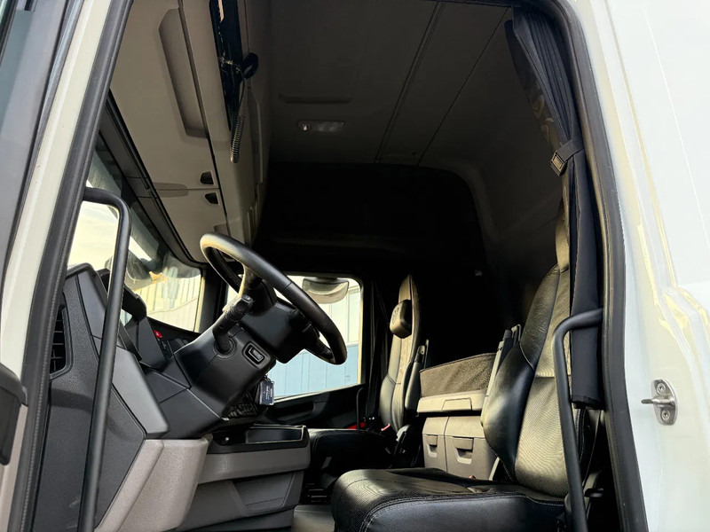 Kamion-šasija Scania R500 NGS 6X2 - ONLY 205.204 KM + STEERING & LIFTING AXLE: slika Kamion-šasija Scania R500 NGS 6X2 - ONLY 205.204 KM + STEERING & LIFTING AXLE