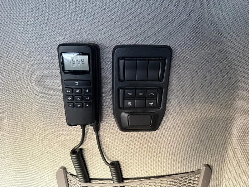 Kamion-šasija Scania R500 NGS 6X2 - ONLY 205.204 KM + STEERING & LIFTING AXLE: slika Kamion-šasija Scania R500 NGS 6X2 - ONLY 205.204 KM + STEERING & LIFTING AXLE