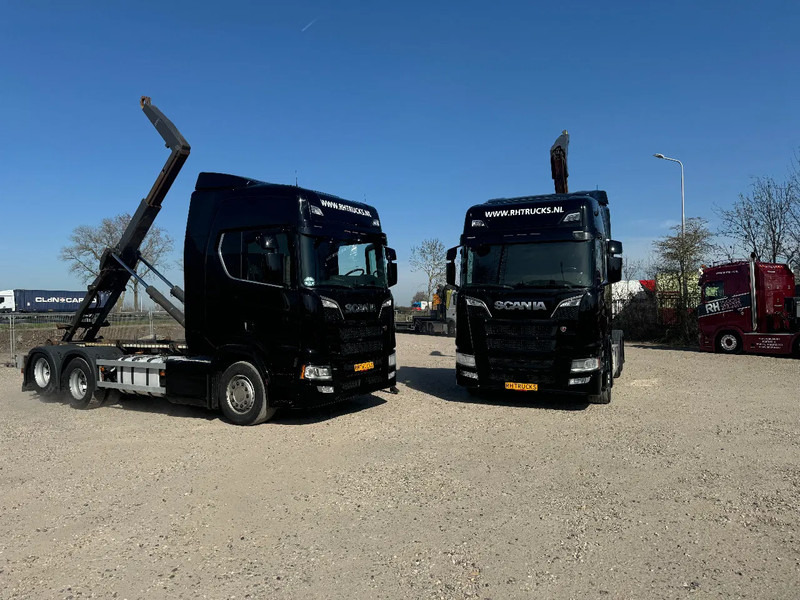 Scania R580 V8 NGS 6X2 EURO 6 VDL 20T HOOK - Kamion s kukastom dizalicom: slika Scania R580 V8 NGS 6X2 EURO 6 VDL 20T HOOK - Kamion s kukastom dizalicom Scania R580 V8 NGS 6X2 EURO 6 VDL 20T HOOK - Kamion s kukastom dizalicom: slika Scania R580 V8 NGS 6X2 EURO 6 VDL 20T HOOK - Kamion s kukastom dizalicom