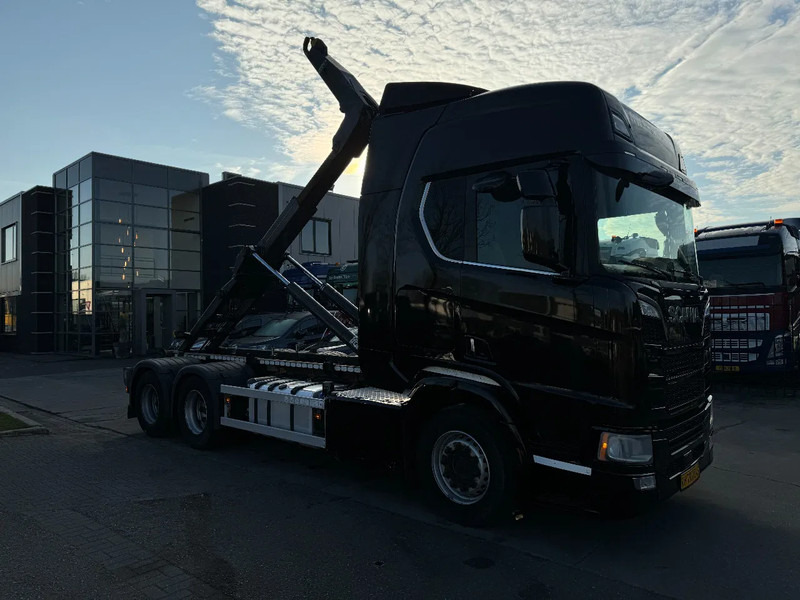 Scania R580 V8 NGS 6X2 EURO 6 VDL 20T HOOK - Kamion s kukastom dizalicom: slika Scania R580 V8 NGS 6X2 EURO 6 VDL 20T HOOK - Kamion s kukastom dizalicom Scania R580 V8 NGS 6X2 EURO 6 VDL 20T HOOK - Kamion s kukastom dizalicom: slika Scania R580 V8 NGS 6X2 EURO 6 VDL 20T HOOK - Kamion s kukastom dizalicom