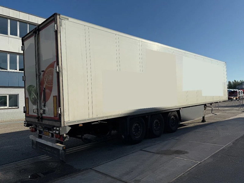 Schmitz Cargobull SCB*S3B + SLXe300 THERMO KING D&E - Poluprikolica hladnjača: slika Schmitz Cargobull SCB*S3B + SLXe300 THERMO KING D&E - Poluprikolica hladnjača Schmitz Cargobull SCB*S3B + SLXe300 THERMO KING D&E - Poluprikolica hladnjača: slika Schmitz Cargobull SCB*S3B + SLXe300 THERMO KING D&E - Poluprikolica hladnjača