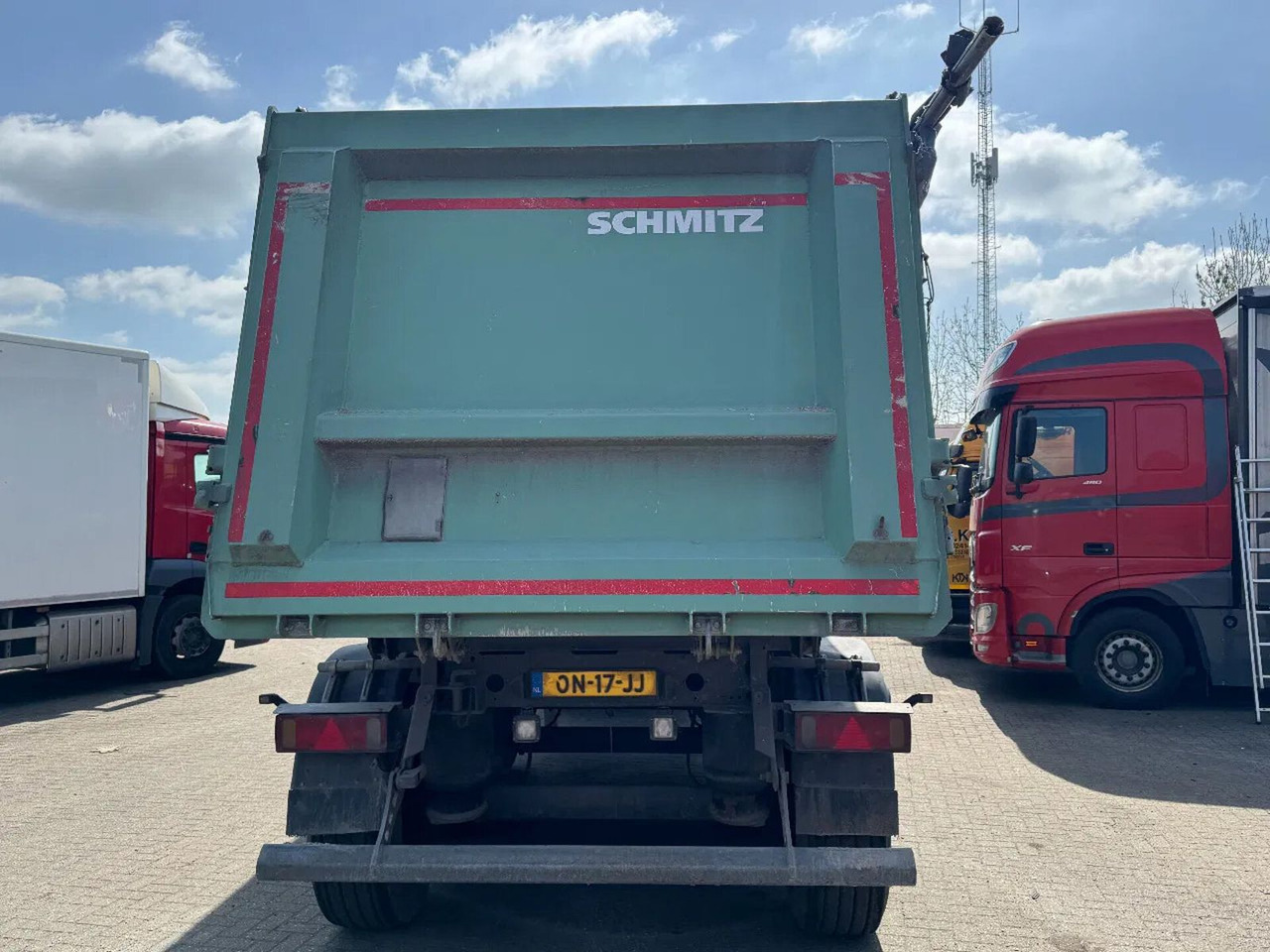 Schmitz Cargobull SGF*3 LIFTING AXLE - Kiper poluprikolica: slika Schmitz Cargobull SGF*3 LIFTING AXLE - Kiper poluprikolica Schmitz Cargobull SGF*3 LIFTING AXLE - Kiper poluprikolica: slika Schmitz Cargobull SGF*3 LIFTING AXLE - Kiper poluprikolica