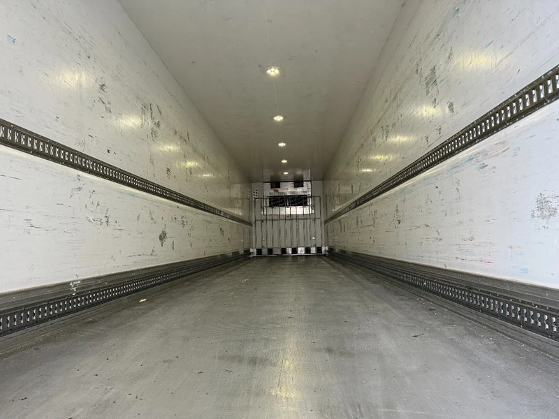 Poluprikolica hladnjača Tecnokar CARRIER VECTOR 1550 3X SAF AXLE: slika Poluprikolica hladnjača Tecnokar CARRIER VECTOR 1550 3X SAF AXLE