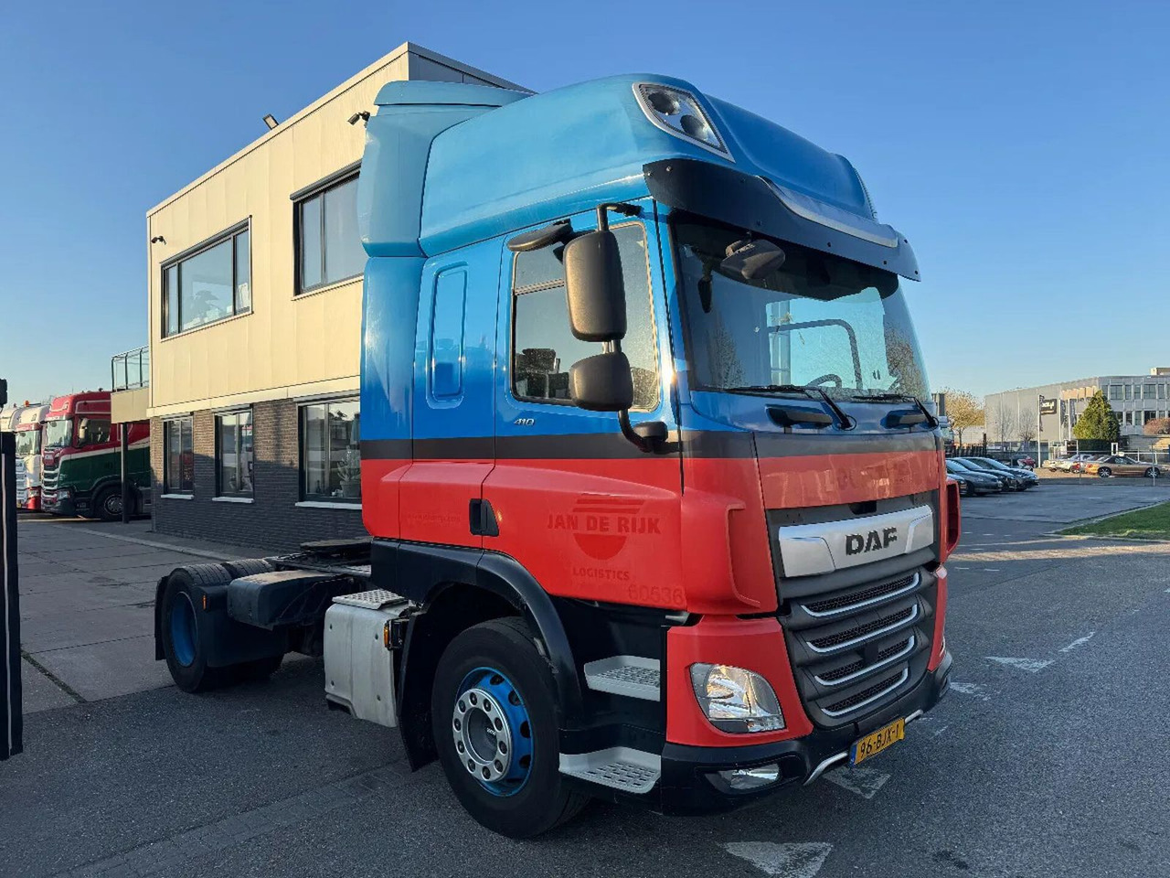 DAF CF 410 4X2 STANDARD EURO 6 FRIDGE - Tegljač: slika DAF CF 410 4X2 STANDARD EURO 6 FRIDGE - Tegljač DAF CF 410 4X2 STANDARD EURO 6 FRIDGE - Tegljač: slika DAF CF 410 4X2 STANDARD EURO 6 FRIDGE - Tegljač