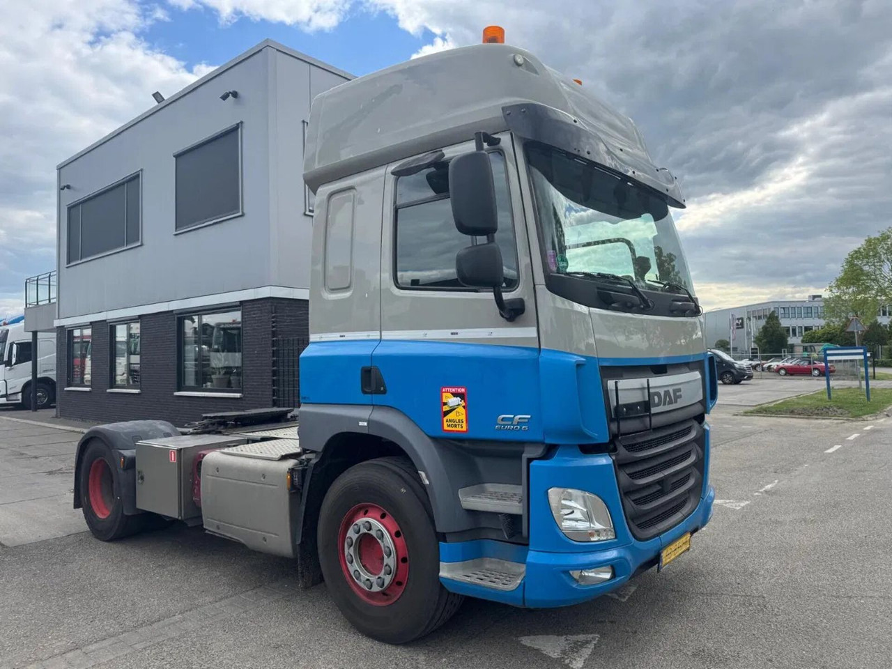DAF CF 440 4X2 - EURO 6 + TÜV 12-2025 - Tegljač: slika DAF CF 440 4X2 - EURO 6 + TÜV 12-2025 - Tegljač DAF CF 440 4X2 - EURO 6 + TÜV 12-2025 - Tegljač: slika DAF CF 440 4X2 - EURO 6 + TÜV 12-2025 - Tegljač