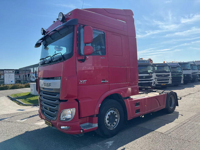 DAF XF 440 4X2 EURO 6 SKIRTS 2017 - Tegljač: slika DAF XF 440 4X2 EURO 6 SKIRTS 2017 - Tegljač DAF XF 440 4X2 EURO 6 SKIRTS 2017 - Tegljač: slika DAF XF 440 4X2 EURO 6 SKIRTS 2017 - Tegljač