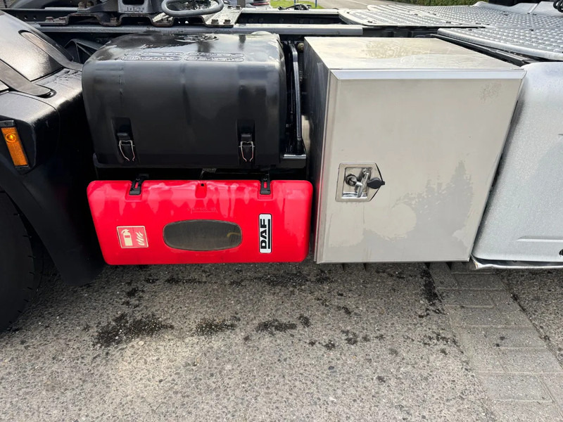Tegljač DAF XF 440 4X2 EURO 6 SPOILERS HOLLAND TRUCK: slika Tegljač DAF XF 440 4X2 EURO 6 SPOILERS HOLLAND TRUCK