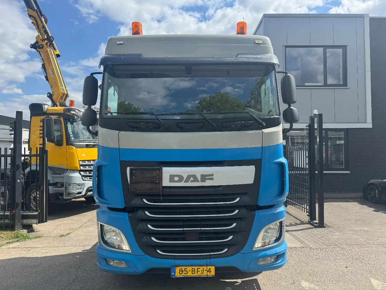 DAF XF 460 4X2 EURO 6 ADR TRS SYSTEM - Tegljač: slika DAF XF 460 4X2 EURO 6 ADR TRS SYSTEM - Tegljač DAF XF 460 4X2 EURO 6 ADR TRS SYSTEM - Tegljač: slika DAF XF 460 4X2 EURO 6 ADR TRS SYSTEM - Tegljač