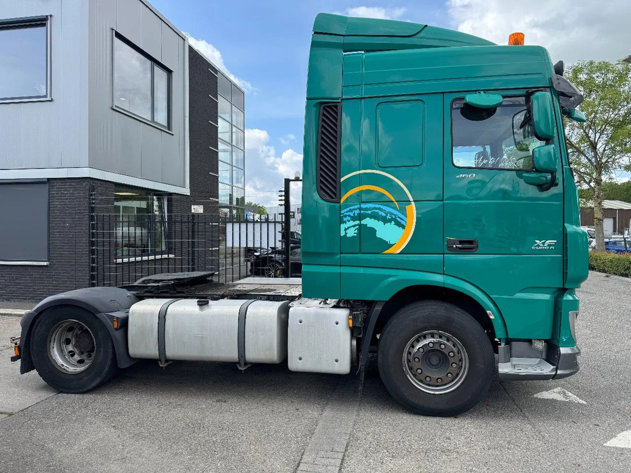 DAF XF 460 4X2 EURO 6 TÜV TILL 02-26 - Tegljač: slika DAF XF 460 4X2 EURO 6 TÜV TILL 02-26 - Tegljač DAF XF 460 4X2 EURO 6 TÜV TILL 02-26 - Tegljač: slika DAF XF 460 4X2 EURO 6 TÜV TILL 02-26 - Tegljač
