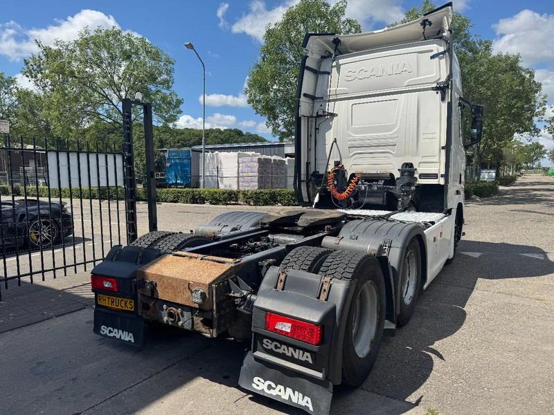 Scania R520 V8 NGS 6X4 EURO 6 - Tegljač: slika Scania R520 V8 NGS 6X4 EURO 6 - Tegljač Scania R520 V8 NGS 6X4 EURO 6 - Tegljač: slika Scania R520 V8 NGS 6X4 EURO 6 - Tegljač