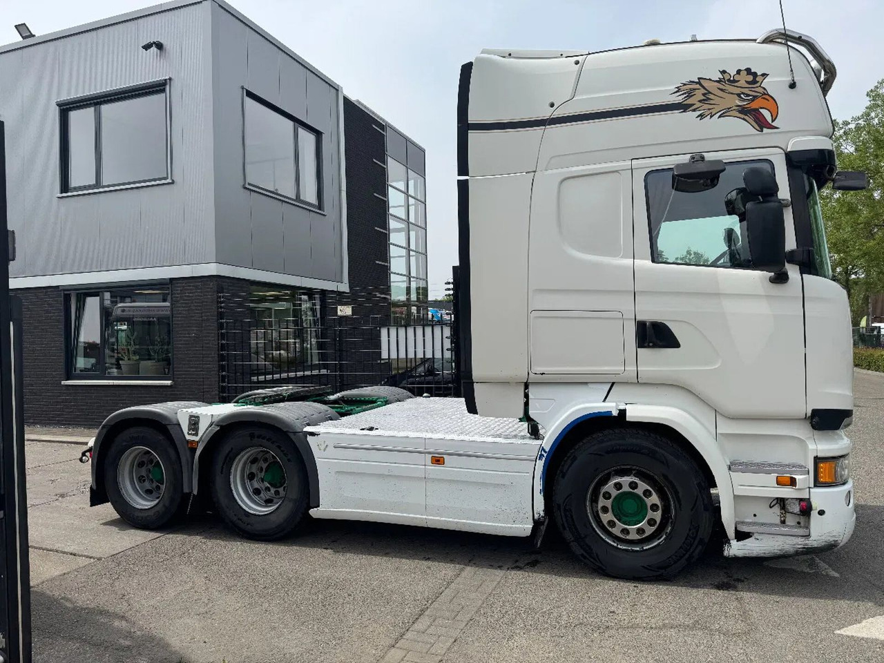 Scania R580 V8 6X2 EURO 6 LEATHER NAVI HYDRAULIC - Tegljač: slika Scania R580 V8 6X2 EURO 6 LEATHER NAVI HYDRAULIC - Tegljač Scania R580 V8 6X2 EURO 6 LEATHER NAVI HYDRAULIC - Tegljač: slika Scania R580 V8 6X2 EURO 6 LEATHER NAVI HYDRAULIC - Tegljač