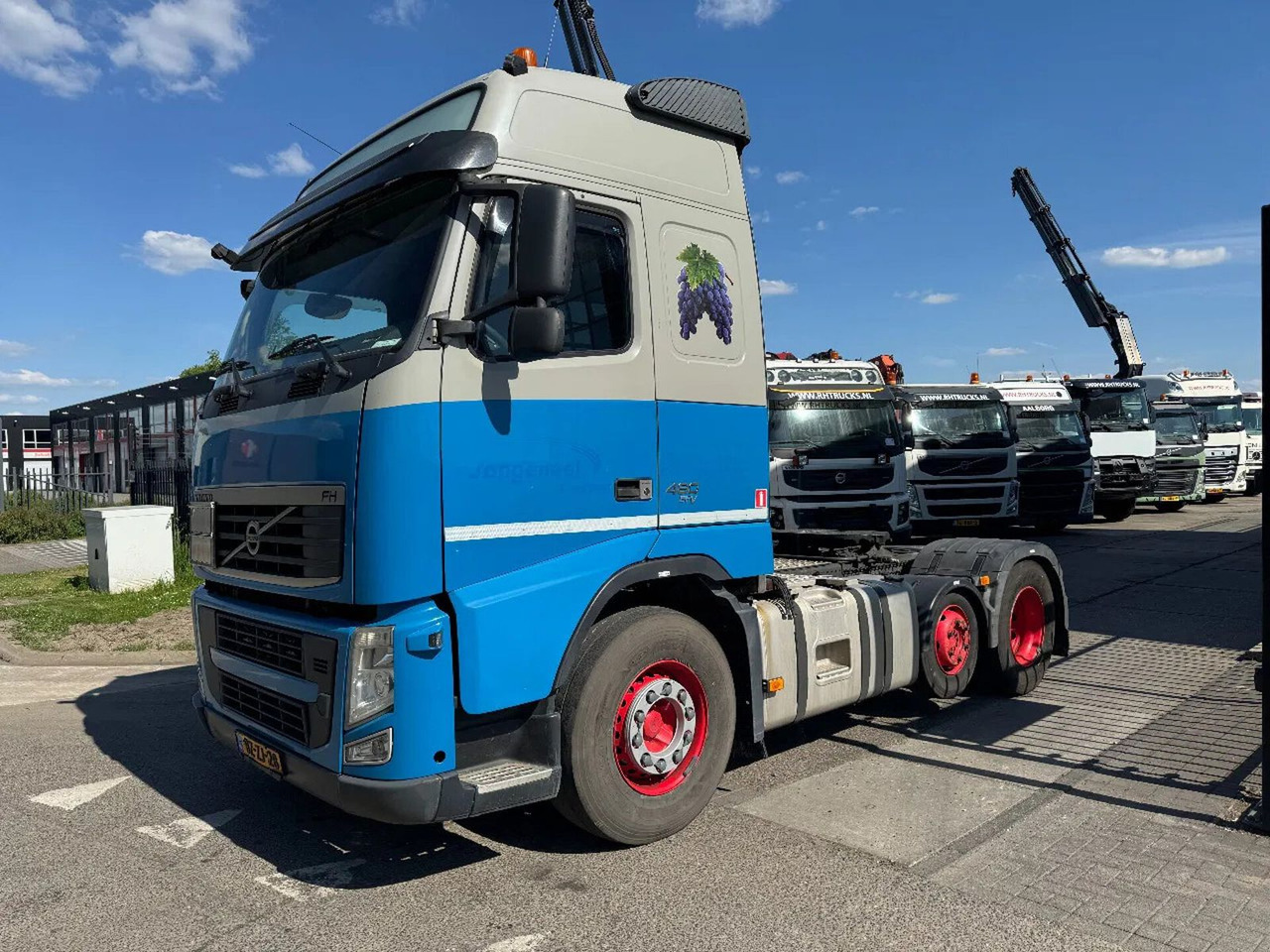 Volvo FH 460 6X2 EURO 5 GARDNER DENVER - Tegljač: slika Volvo FH 460 6X2 EURO 5 GARDNER DENVER - Tegljač Volvo FH 460 6X2 EURO 5 GARDNER DENVER - Tegljač: slika Volvo FH 460 6X2 EURO 5 GARDNER DENVER - Tegljač