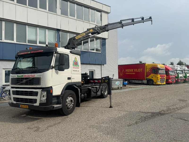 Volvo FM 340 4X2 EURO 3 PALFINGER PK16000 + REMOTE CONTROL - Tegljač: slika Volvo FM 340 4X2 EURO 3 PALFINGER PK16000 + REMOTE CONTROL - Tegljač Volvo FM 340 4X2 EURO 3 PALFINGER PK16000 + REMOTE CONTROL - Tegljač: slika Volvo FM 340 4X2 EURO 3 PALFINGER PK16000 + REMOTE CONTROL - Tegljač