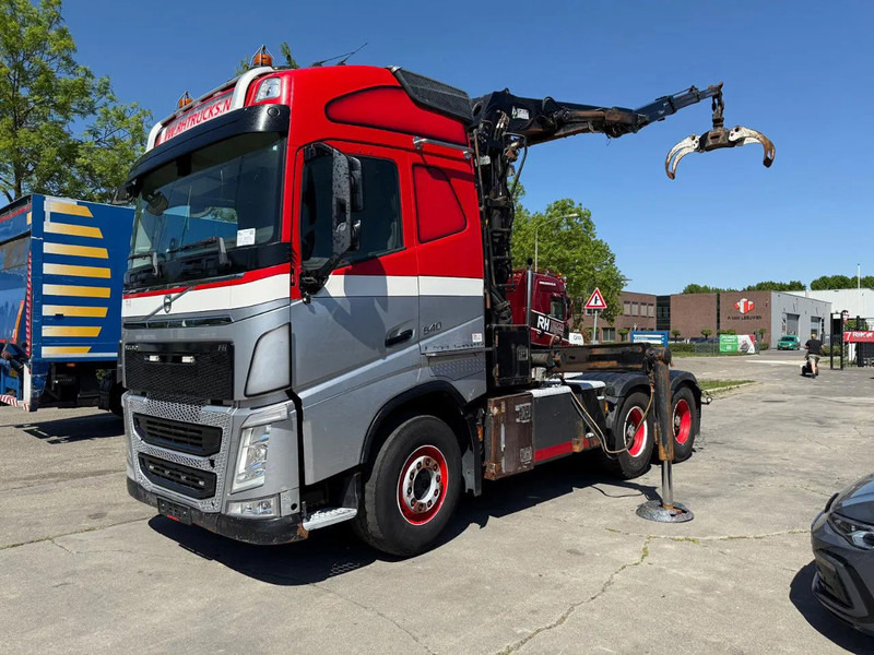 Volvo FH 540 6X4 - EURO 6 + PALFINGER EPSILON S260Z96 - Kamion s kranom: slika Volvo FH 540 6X4 - EURO 6 + PALFINGER EPSILON S260Z96 - Kamion s kranom Volvo FH 540 6X4 - EURO 6 + PALFINGER EPSILON S260Z96 - Kamion s kranom: slika Volvo FH 540 6X4 - EURO 6 + PALFINGER EPSILON S260Z96 - Kamion s kranom