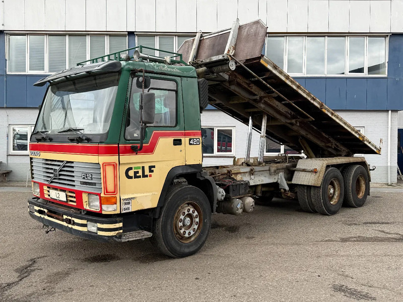 Volvo FL 12.420 6X2 MANUAL GEAR / FULL STEEL SUSP. / 10 TYRES / HUB REDUCT. + CABLELIFT TIPPER + CONTAINER FLATBED - Kamion s kabelskim sustavom: slika Volvo FL 12.420 6X2 MANUAL GEAR / FULL STEEL SUSP. / 10 TYRES / HUB REDUCT. + CABLELIFT TIPPER + CONTAINER FLATBED - Kamion s kabelskim sustavom Volvo FL 12.420 6X2 MANUAL GEAR / FULL STEEL SUSP. / 10 TYRES / HUB REDUCT. + CABLELIFT TIPPER + CONTAINER FLATBED - Kamion s kabelskim sustavom: slika Volvo FL 12.420 6X2 MANUAL GEAR / FULL STEEL SUSP. / 10 TYRES / HUB REDUCT. + CABLELIFT TIPPER + CONTAINER FLATBED - Kamion s kabelskim sustavom