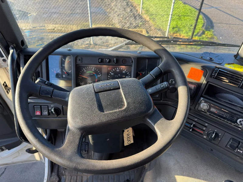 Kamion s kranom Volvo FM 12.340 6X2 - EURO 3 + PALFINGER PK15002 + LIFT/STEERING AXLE: slika Kamion s kranom Volvo FM 12.340 6X2 - EURO 3 + PALFINGER PK15002 + LIFT/STEERING AXLE