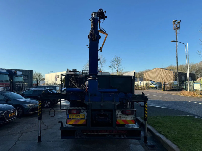 Volvo FM 340 6X2 EFFER 140 2S EURO 3 - Kamion s kranom: slika Volvo FM 340 6X2 EFFER 140 2S EURO 3 - Kamion s kranom Volvo FM 340 6X2 EFFER 140 2S EURO 3 - Kamion s kranom: slika Volvo FM 340 6X2 EFFER 140 2S EURO 3 - Kamion s kranom