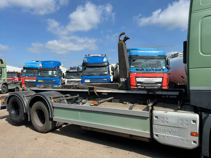Kamion s kukastom dizalicom Volvo FM 410 6X2 EURO 6 VDL 20 T HOOK LIFTING AXLE: slika Kamion s kukastom dizalicom Volvo FM 410 6X2 EURO 6 VDL 20 T HOOK LIFTING AXLE
