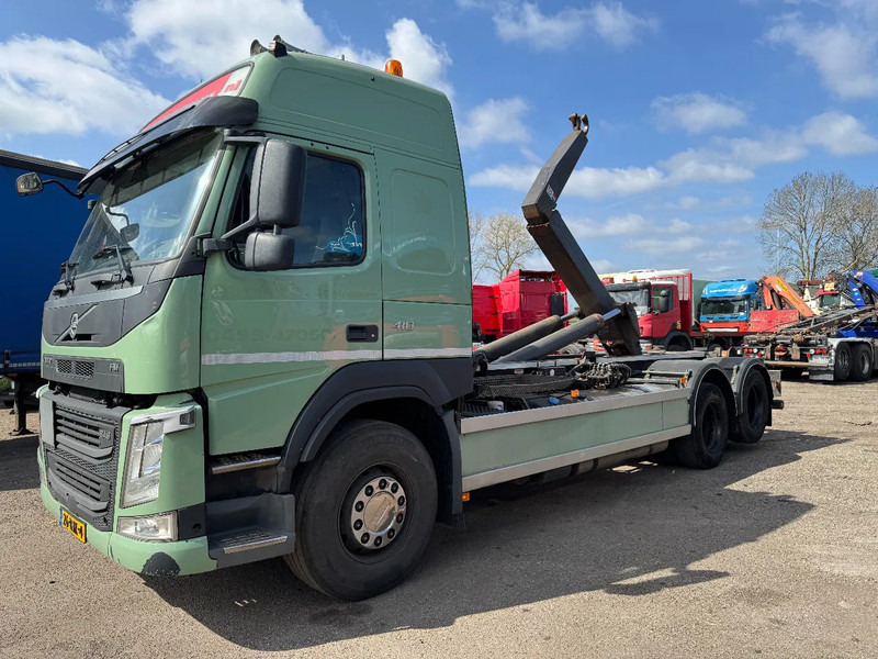 Volvo FM 410 6X2 EURO 6 VDL 20 T HOOK LIFTING AXLE - Kamion s kukastom dizalicom: slika Volvo FM 410 6X2 EURO 6 VDL 20 T HOOK LIFTING AXLE - Kamion s kukastom dizalicom Volvo FM 410 6X2 EURO 6 VDL 20 T HOOK LIFTING AXLE - Kamion s kukastom dizalicom: slika Volvo FM 410 6X2 EURO 6 VDL 20 T HOOK LIFTING AXLE - Kamion s kukastom dizalicom