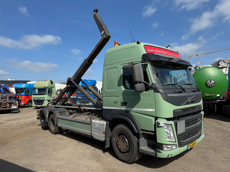 Volvo FM 410 6X2 EURO 6 VDL 20 T HOOK LIFTING AXLE - Kamion s kukastom dizalicom: slika Volvo FM 410 6X2 EURO 6 VDL 20 T HOOK LIFTING AXLE - Kamion s kukastom dizalicom Volvo FM 410 6X2 EURO 6 VDL 20 T HOOK LIFTING AXLE - Kamion s kukastom dizalicom: slika Volvo FM 410 6X2 EURO 6 VDL 20 T HOOK LIFTING AXLE - Kamion s kukastom dizalicom