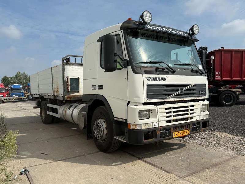Volvo FM 7.290 4X2 - EURO 2 + MANUAL GEARBOX - Kamion s otvorenim sandukom: slika Volvo FM 7.290 4X2 - EURO 2 + MANUAL GEARBOX - Kamion s otvorenim sandukom Volvo FM 7.290 4X2 - EURO 2 + MANUAL GEARBOX - Kamion s otvorenim sandukom: slika Volvo FM 7.290 4X2 - EURO 2 + MANUAL GEARBOX - Kamion s otvorenim sandukom