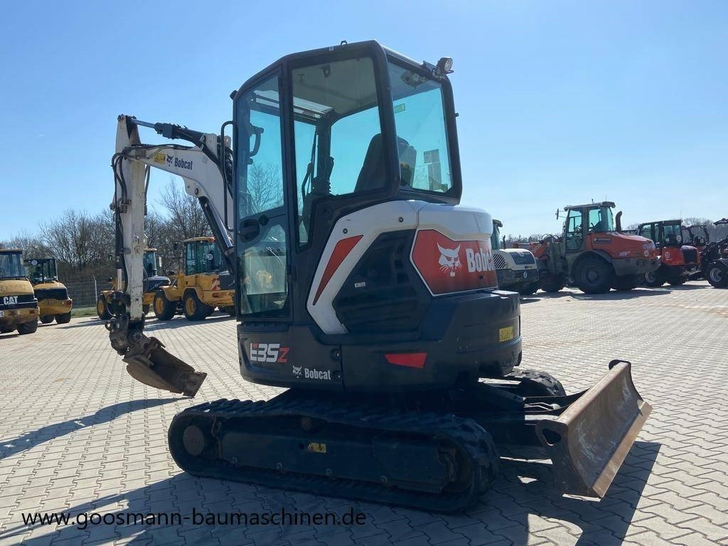 Bobcat E 35 - Mini bager: slika Bobcat E 35 - Mini bager Bobcat E 35 - Mini bager: slika Bobcat E 35 - Mini bager