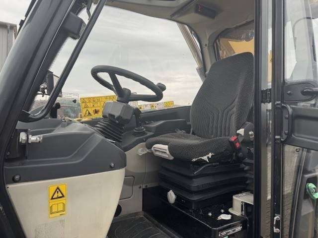 Teleskopski utovarivač na kotačima CAT TH 414 4x4, Klima: slika Teleskopski utovarivač na kotačima CAT TH 414 4x4, Klima Teleskopski utovarivač na kotačima CAT TH 414 4x4, Klima: slika Teleskopski utovarivač na kotačima CAT TH 414 4x4, Klima