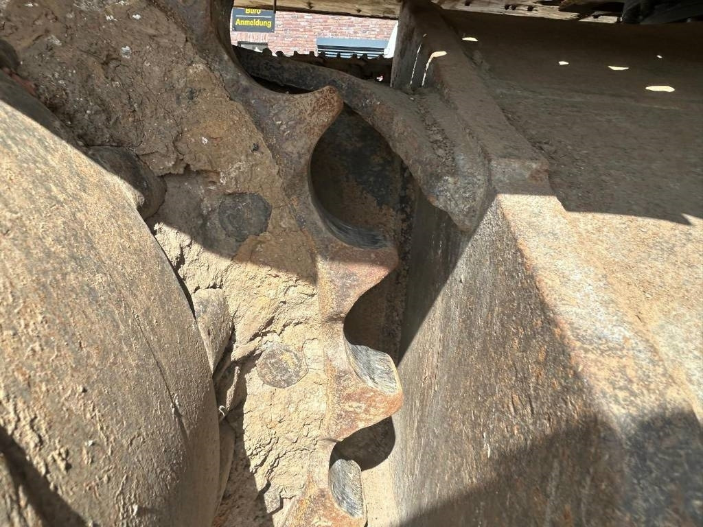 Bager gusjeničar CATERPILLAR 320 EL: slika Bager gusjeničar CATERPILLAR 320 EL Bager gusjeničar CATERPILLAR 320 EL: slika Bager gusjeničar CATERPILLAR 320 EL