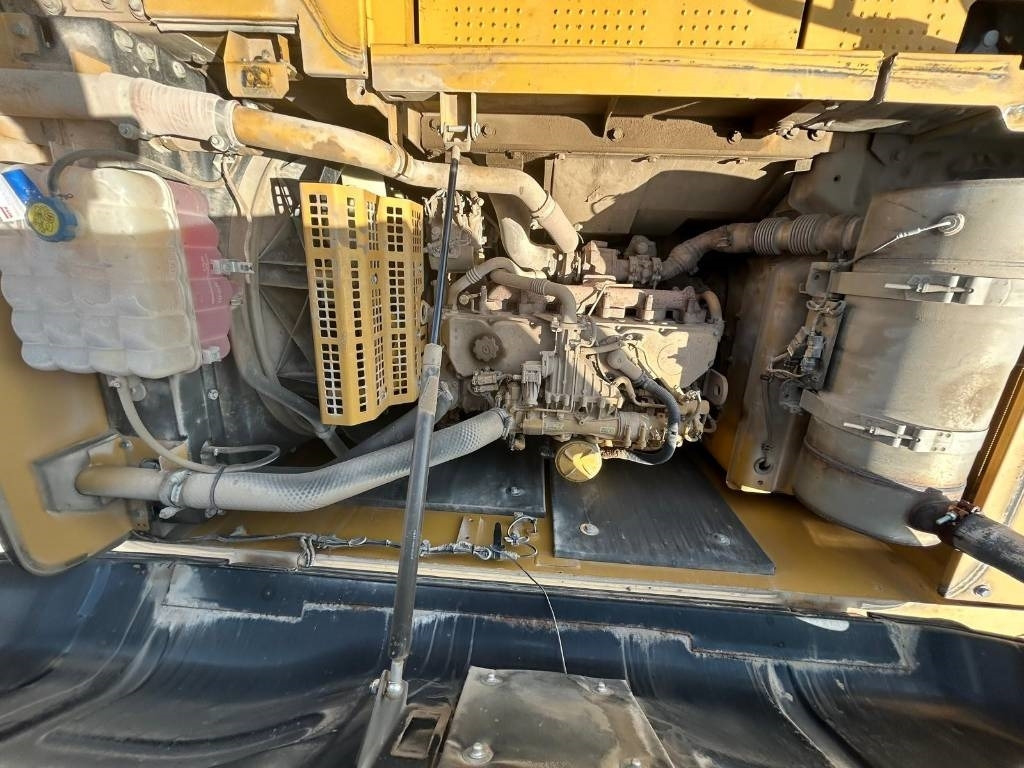 Bager gusjeničar CATERPILLAR 320 EL: slika Bager gusjeničar CATERPILLAR 320 EL Bager gusjeničar CATERPILLAR 320 EL: slika Bager gusjeničar CATERPILLAR 320 EL