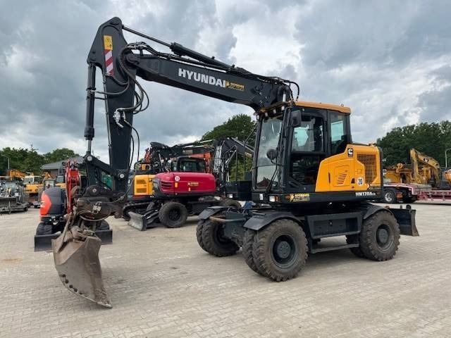 HYUNDAI HW170 ACR - Bager na kotačima: slika HYUNDAI HW170 ACR - Bager na kotačima HYUNDAI HW170 ACR - Bager na kotačima: slika HYUNDAI HW170 ACR - Bager na kotačima