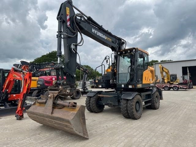 HYUNDAI HW170 ACR - Bager na kotačima: slika HYUNDAI HW170 ACR - Bager na kotačima HYUNDAI HW170 ACR - Bager na kotačima: slika HYUNDAI HW170 ACR - Bager na kotačima