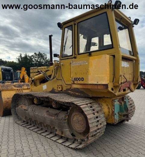 Hanomag L600D - Utovarivač gusjeničar: slika Hanomag L600D - Utovarivač gusjeničar Hanomag L600D - Utovarivač gusjeničar: slika Hanomag L600D - Utovarivač gusjeničar