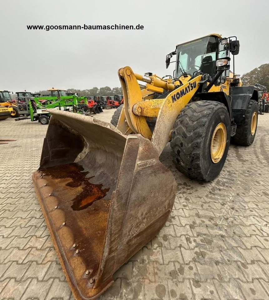 Komatsu WA 320-8 - Utovarivač na kotačima: slika Komatsu WA 320-8 - Utovarivač na kotačima Komatsu WA 320-8 - Utovarivač na kotačima: slika Komatsu WA 320-8 - Utovarivač na kotačima