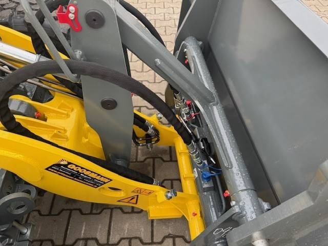 Utovarivač na kotačima Kramer 5045: slika Utovarivač na kotačima Kramer 5045 Utovarivač na kotačima Kramer 5045: slika Utovarivač na kotačima Kramer 5045