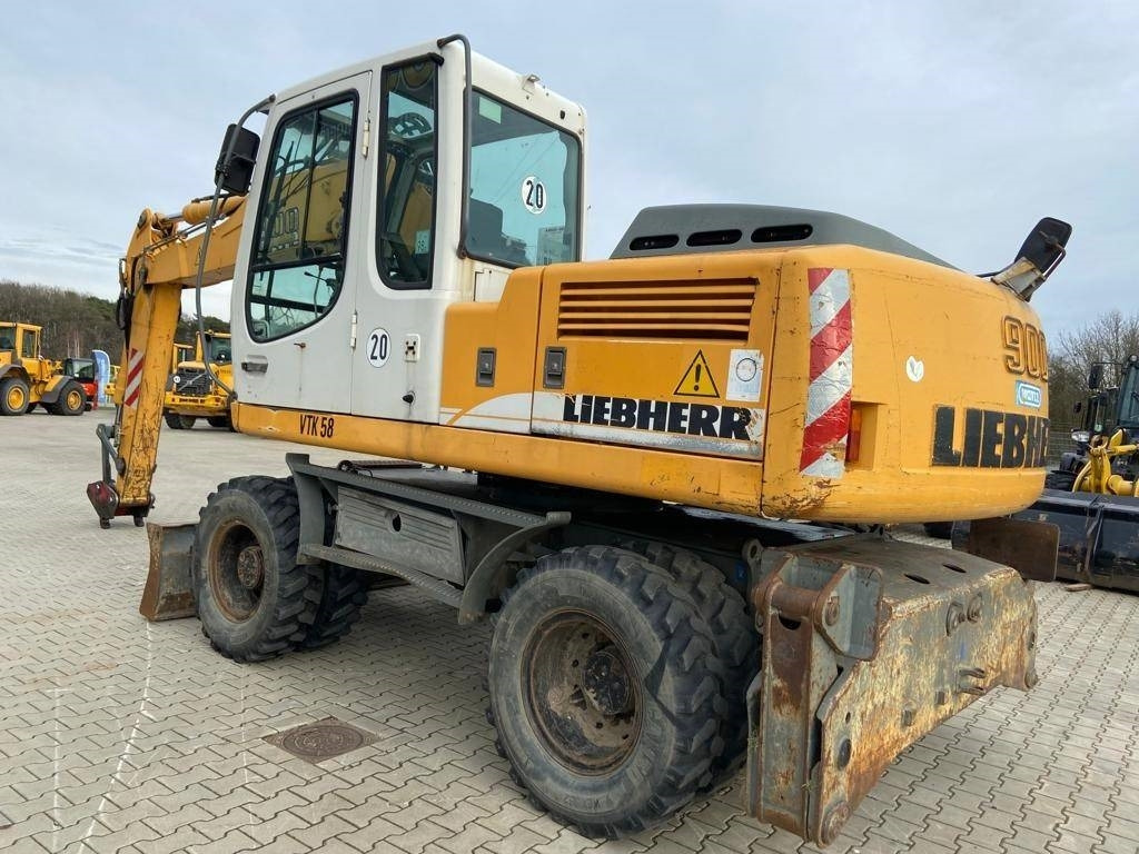 Liebherr A 900 C Litronic - Bager na kotačima: slika Liebherr A 900 C Litronic - Bager na kotačima Liebherr A 900 C Litronic - Bager na kotačima: slika Liebherr A 900 C Litronic - Bager na kotačima
