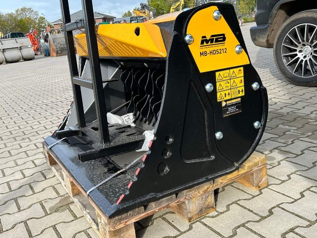 MB Crusher HDS 212 - Korpa za bager: slika MB Crusher HDS 212 - Korpa za bager MB Crusher HDS 212 - Korpa za bager: slika MB Crusher HDS 212 - Korpa za bager
