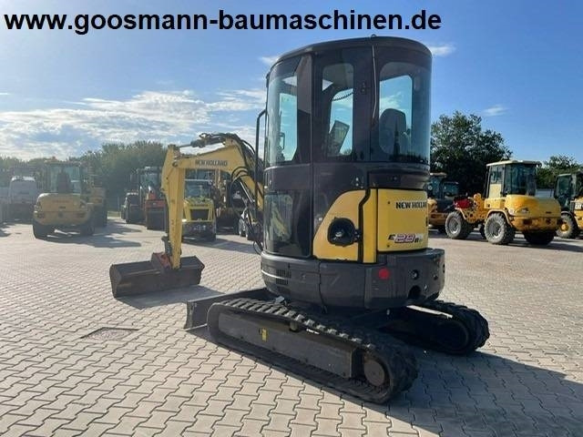NEW HOLLAND E 29 B SR - Mini bager: slika NEW HOLLAND E 29 B SR - Mini bager NEW HOLLAND E 29 B SR - Mini bager: slika NEW HOLLAND E 29 B SR - Mini bager