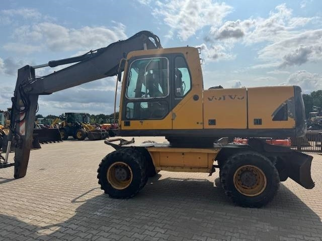 Volvo EW 180 B - Bager na kotačima: slika Volvo EW 180 B - Bager na kotačima Volvo EW 180 B - Bager na kotačima: slika Volvo EW 180 B - Bager na kotačima